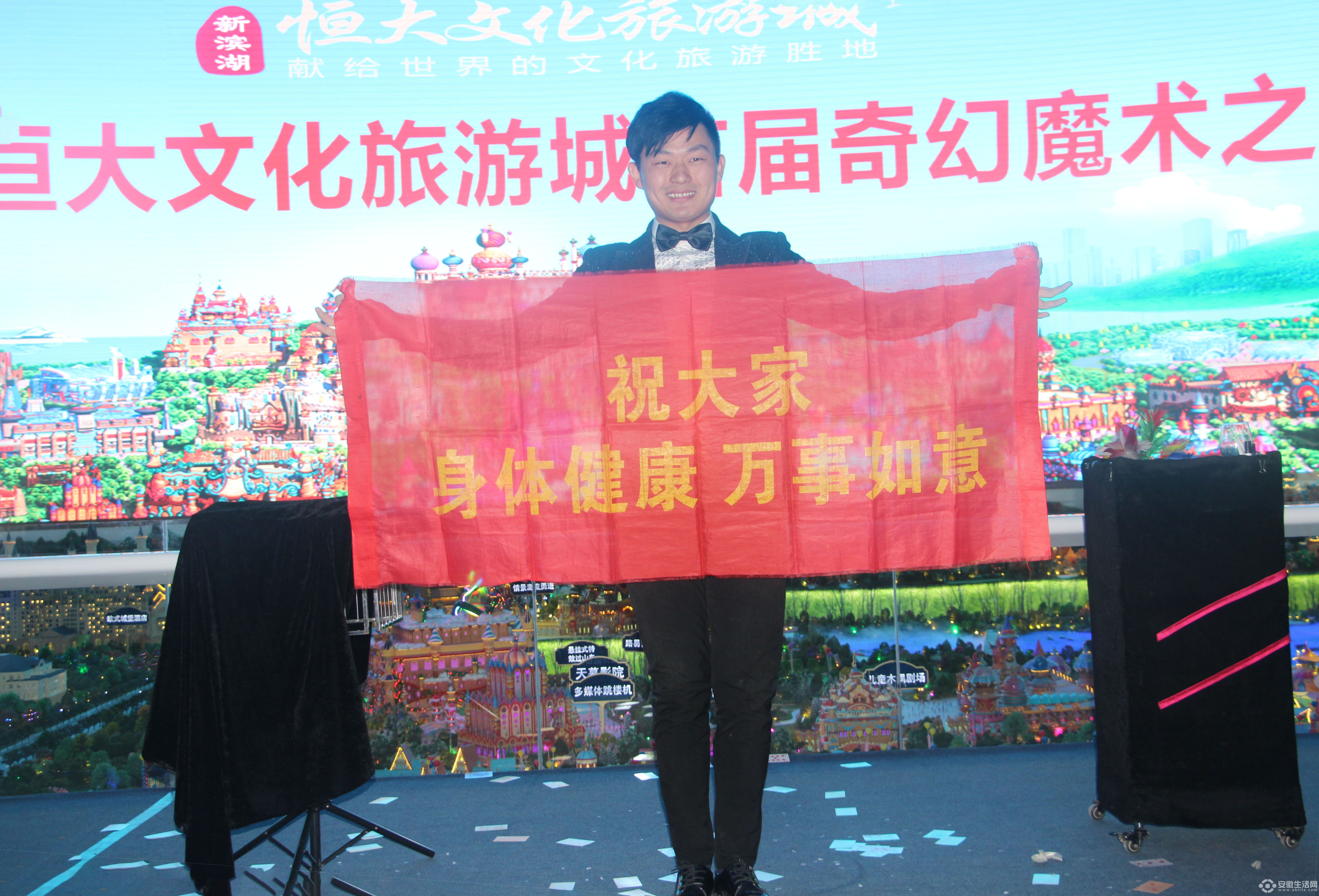 精彩一幕接着一幕，让人目不暇接