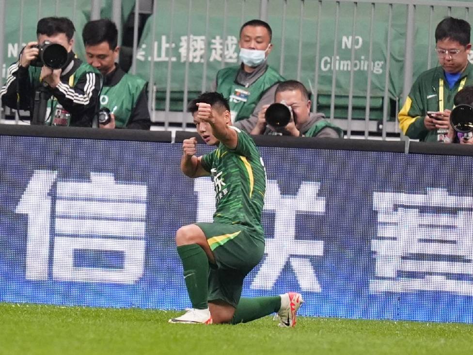 包含雷恩客场战平亚眠，继续保持不败战绩的词条